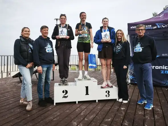 Bieg z Mocą Bałtyku w Łebie: 9 km plażą i lasem, medale i zwycięzcy